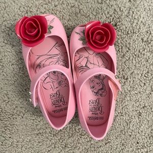 Mini Melissa girl sandal size 7